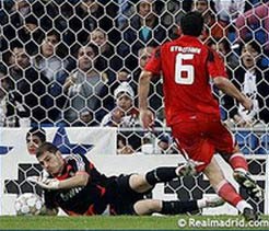 20071025221126-casillas.jpg